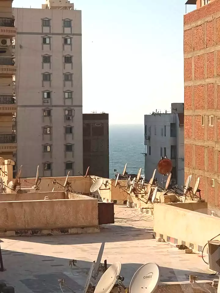 https://aqarmap.com.eg/ar/listing/7165342-for-sale-alexandria-sydy-bshr-sydy-bshr-bhry-shr-mhmd-njyb