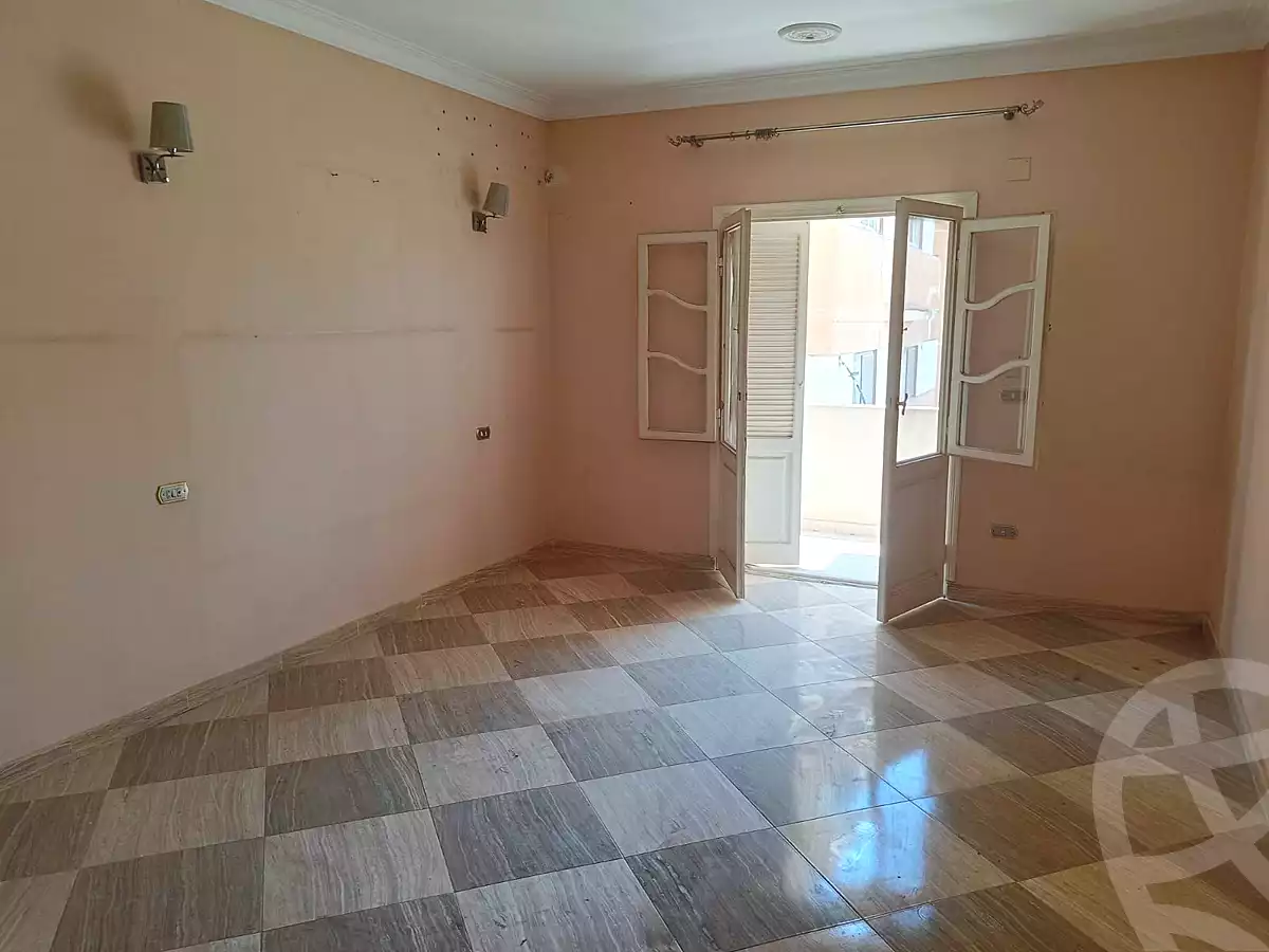 https://aqarmap.com.eg/ar/listing/7165438-for-rent-cairo-6th-of-october-el-ahyaa-neighborhood-3rd-al-hay-al-thalith-st