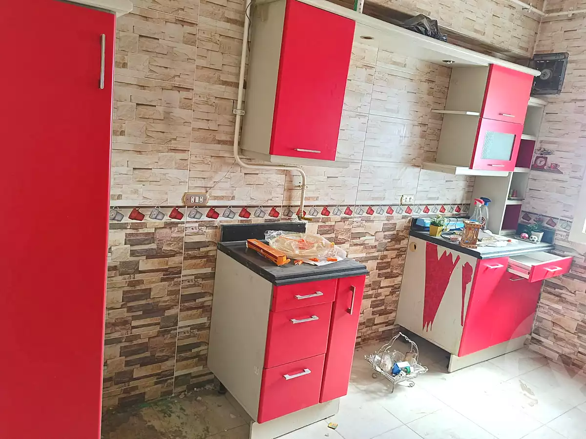 https://aqarmap.com.eg/ar/listing/7165438-for-rent-cairo-6th-of-october-el-ahyaa-neighborhood-3rd-al-hay-al-thalith-st