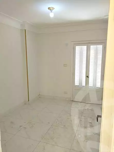https://aqarmap.com.eg/ar/listing/7165578-for-sale-alexandria-sydy-bshr-shr-mlk-hfny