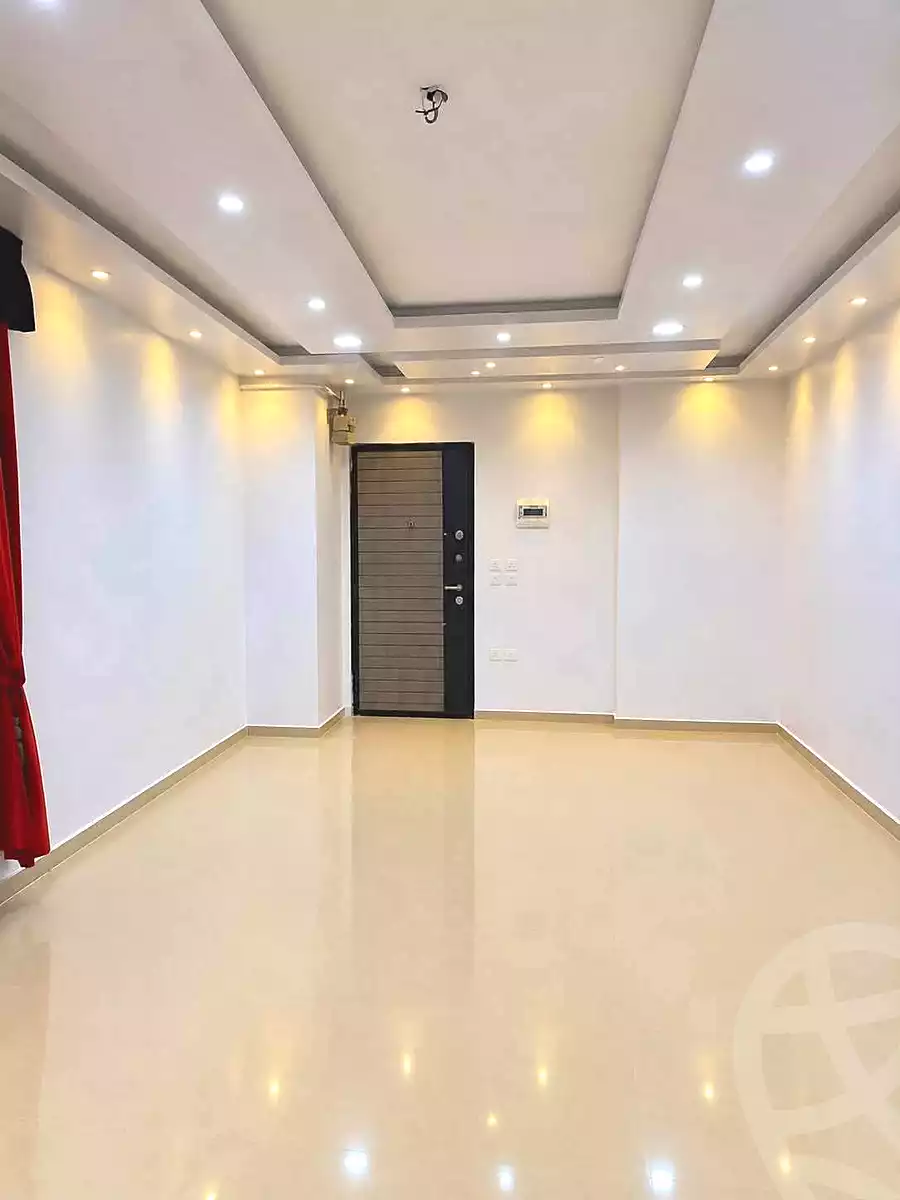 https://aqarmap.com.eg/ar/listing/7165655-for-sale-cairo-helwan-helwan-el-sharkeya-omar-ibn-abd-el-aziz-st