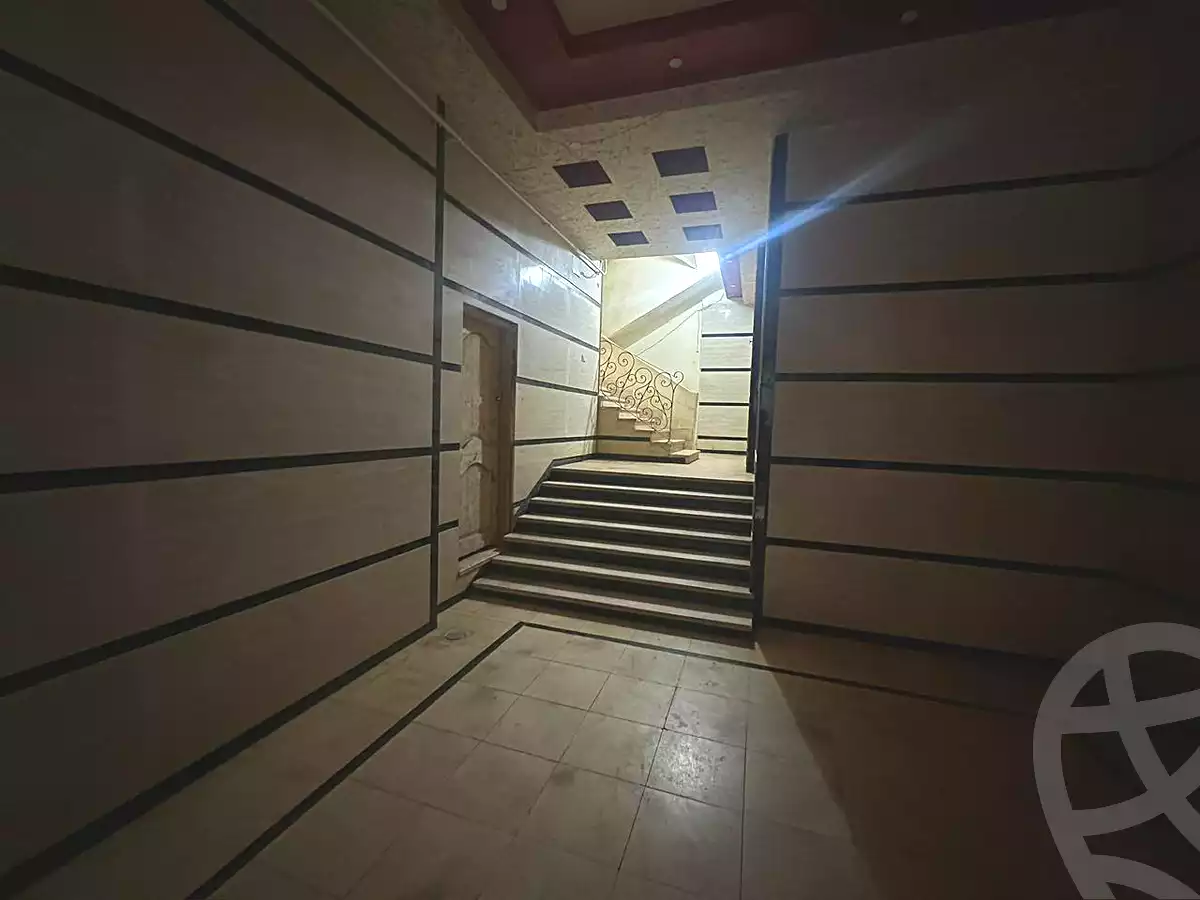 https://aqarmap.com.eg/ar/listing/7165749-for-sale-sharqia-zagazig-zagazig-city-ghasham-rd