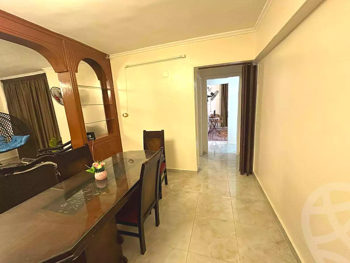 https://aqarmap.com.eg/en/listing/7165820-for-rent-cairo-el-haram-shareaa-khatem-el-morsalen