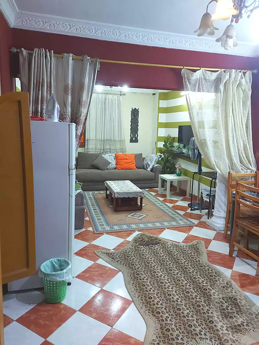 https://aqarmap.com.eg/ar/listing/7165827-for-rent-cairo-6th-of-october-el-ahyaa-neighborhood-10th