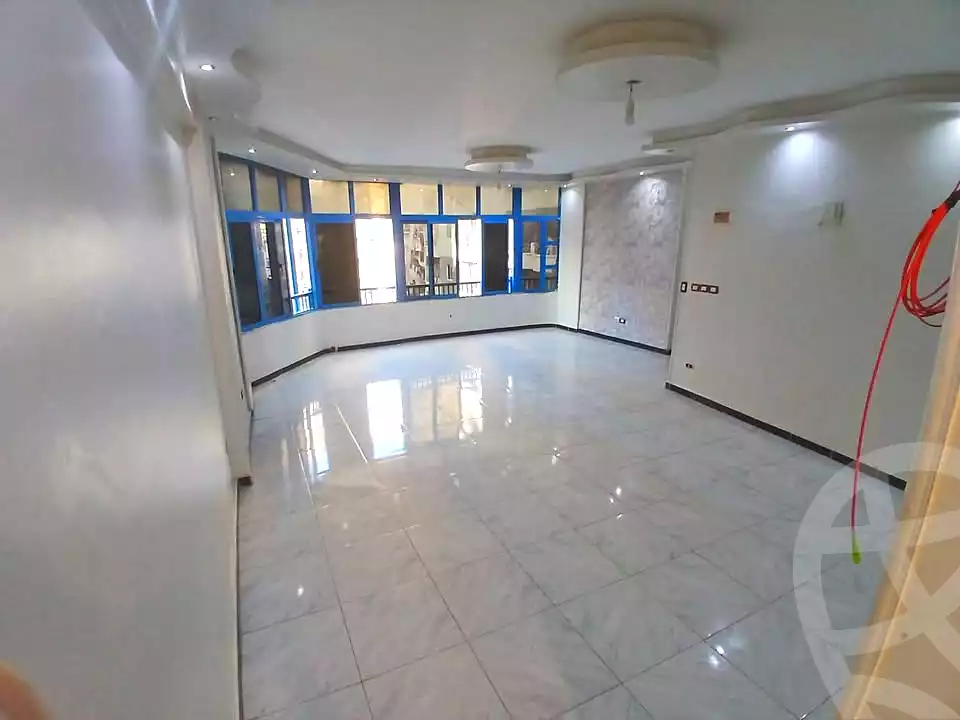 https://aqarmap.com.eg/ar/listing/7165878-for-rent-alexandria-el-asafra