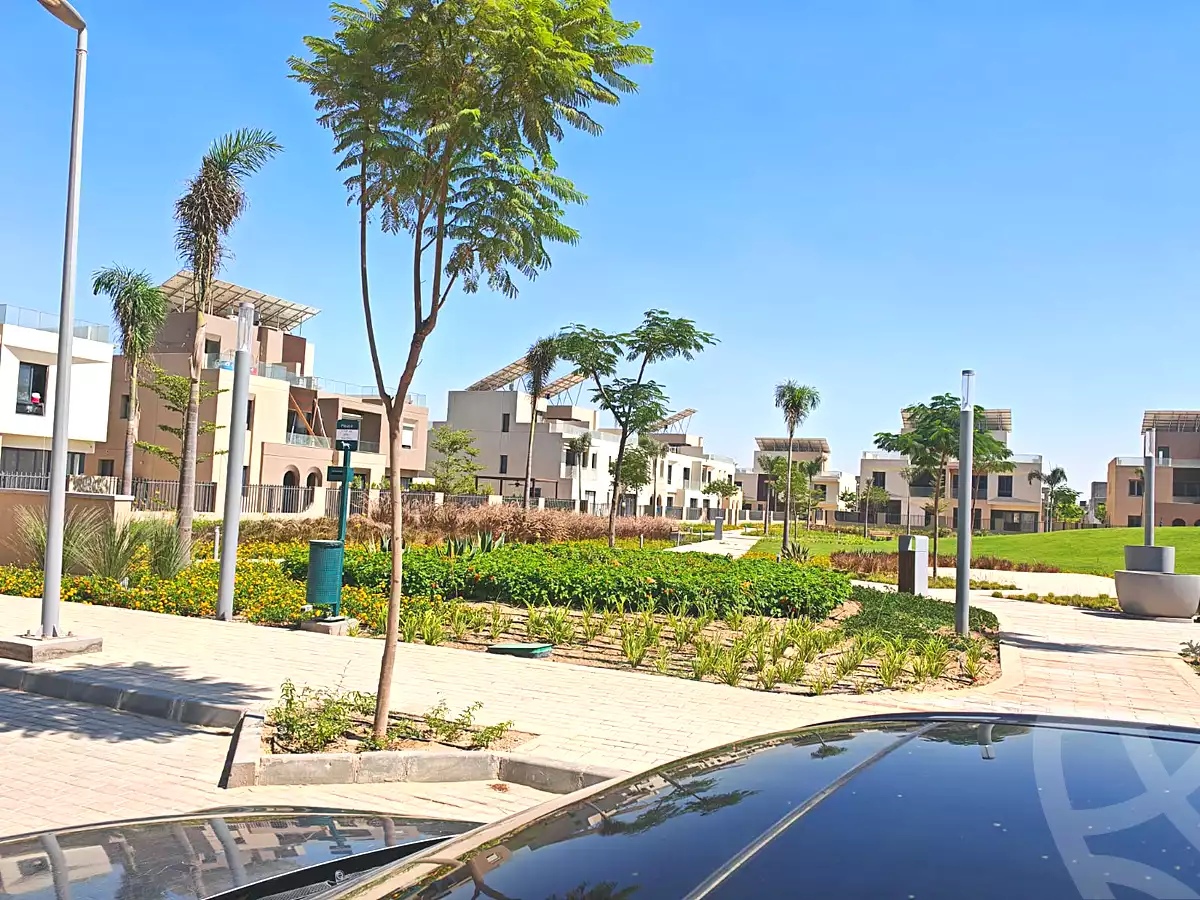 https://aqarmap.com.eg/ar/listing/7165877-for-sale-cairo-el-sheikh-zayed-city-lshykh-zyd-ljdyd-vye