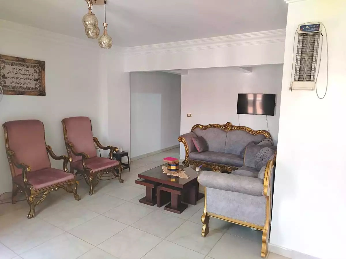 https://aqarmap.com.eg/ar/listing/7165971-for-sale-cairo-6th-of-october-el-ahyaa-neighborhood-2nd-divided-from-al-kafrawei-st