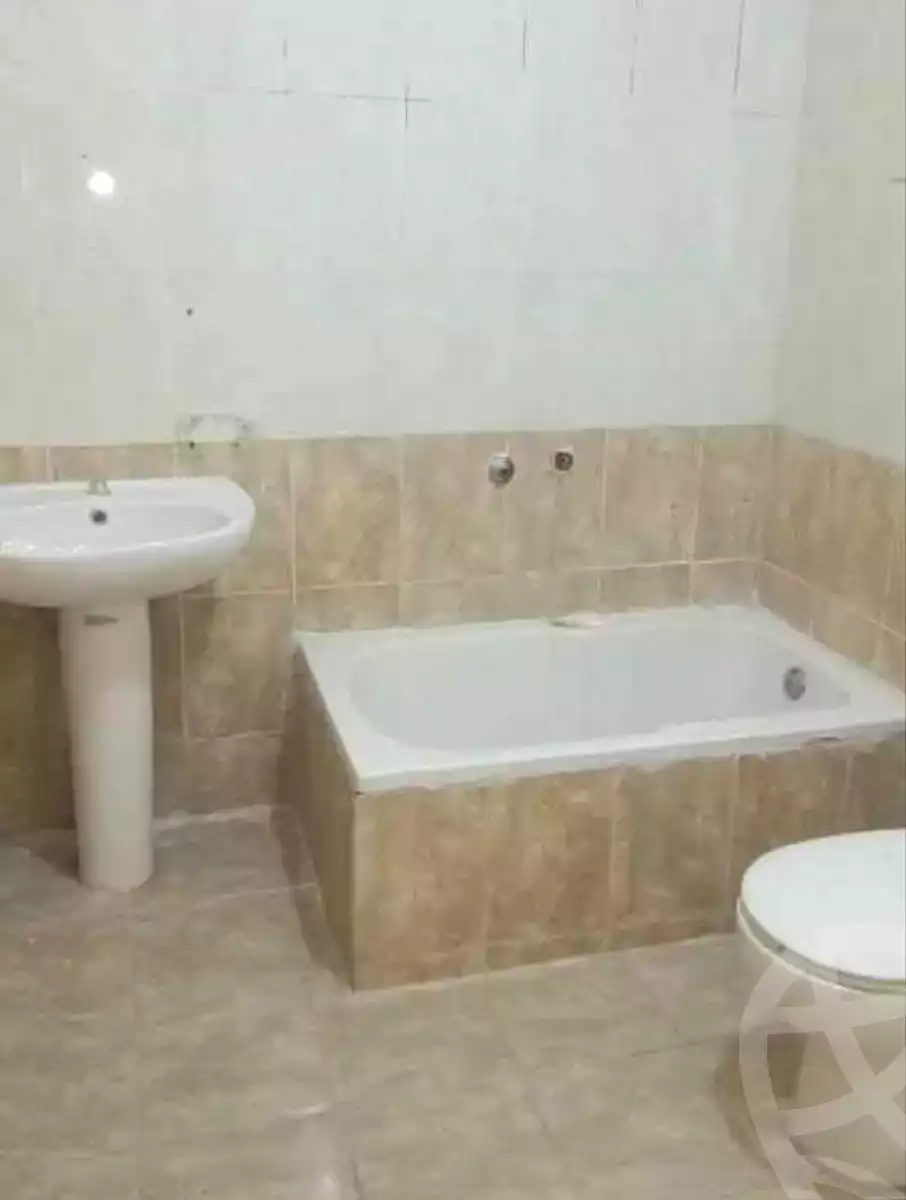 https://aqarmap.com.eg/ar/listing/7166360-for-sale-alexandria-al-agamy-shataa-el-nakheel
