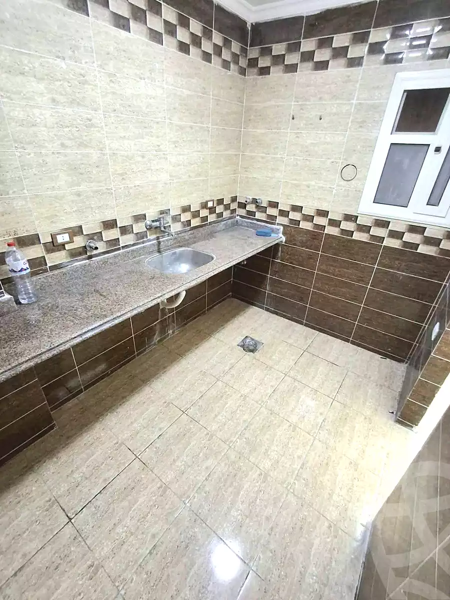 https://aqarmap.com.eg/ar/listing/7166451-for-sale-alexandria-el-asafra-shr-45