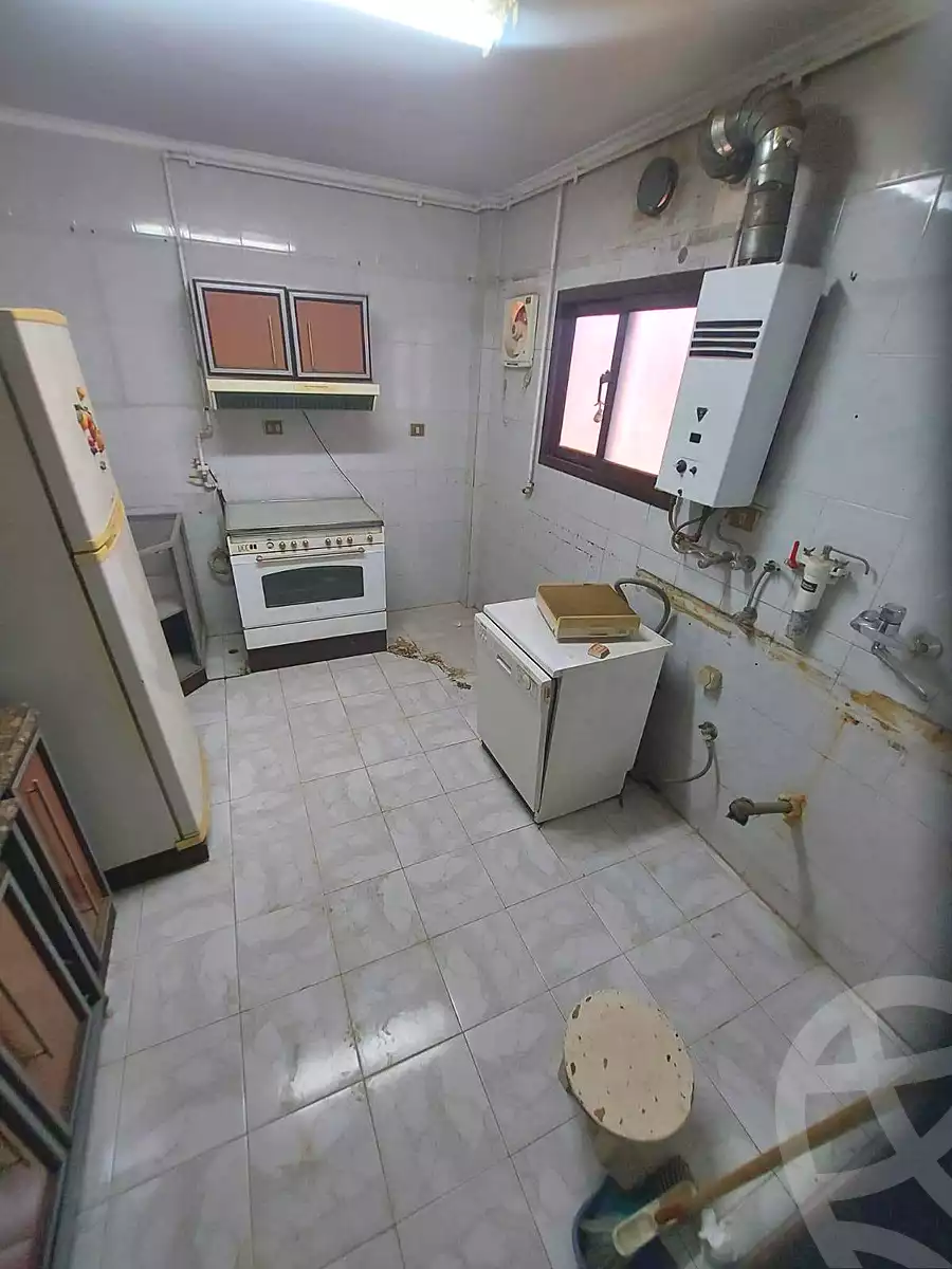 https://aqarmap.com.eg/ar/listing/7166776-for-sale-cairo-helwan-helwan-el-sharkeya-borhan-st