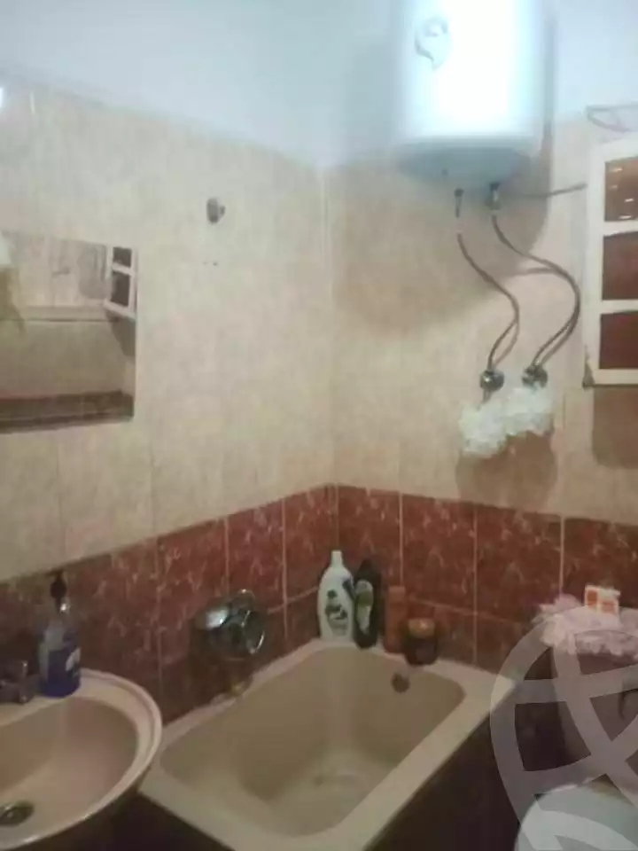 https://aqarmap.com.eg/ar/listing/7166978-for-sale-alexandria-al-agamy-lbytsh-el-saleheen-mosque-st