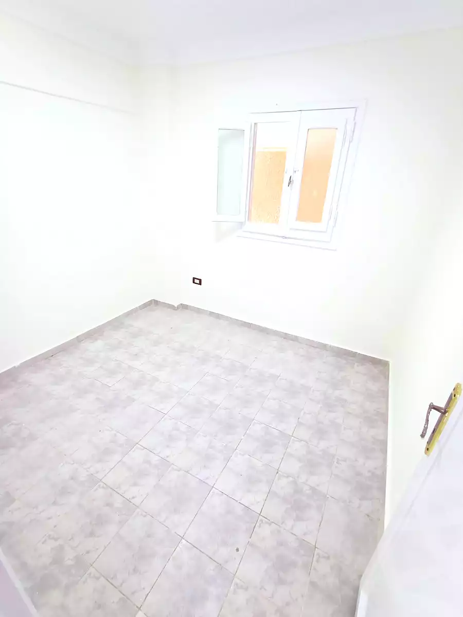 https://aqarmap.com.eg/en/listing/7167008-for-sale-alexandria-al-agamy
