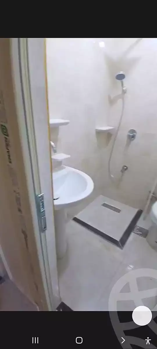 https://aqarmap.com.eg/ar/listing/7167353-for-rent-kafr-el-sheikh-kafr-el-sheikh-city-kafr-el-shaikh-city-mubarak-rd