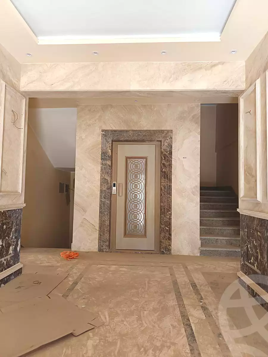 https://aqarmap.com.eg/en/listing/7167632-for-sale-cairo-el-sheikh-zayed-city-compounds-zayed-heights-compound