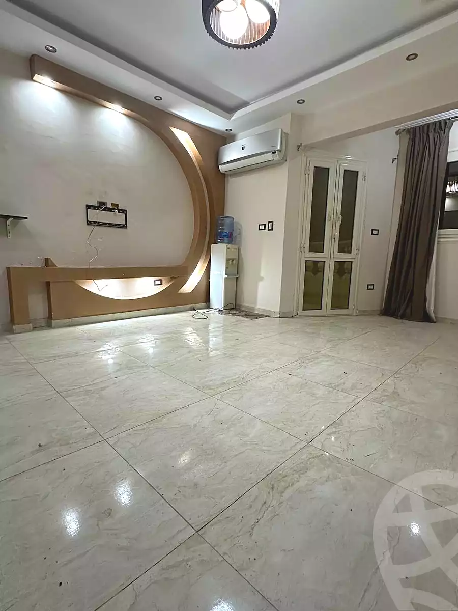 https://aqarmap.com.eg/en/listing/7167708-for-sale-cairo-6th-of-october-el-ahyaa-neighborhood-3rd-al-hay-al-thalith-st