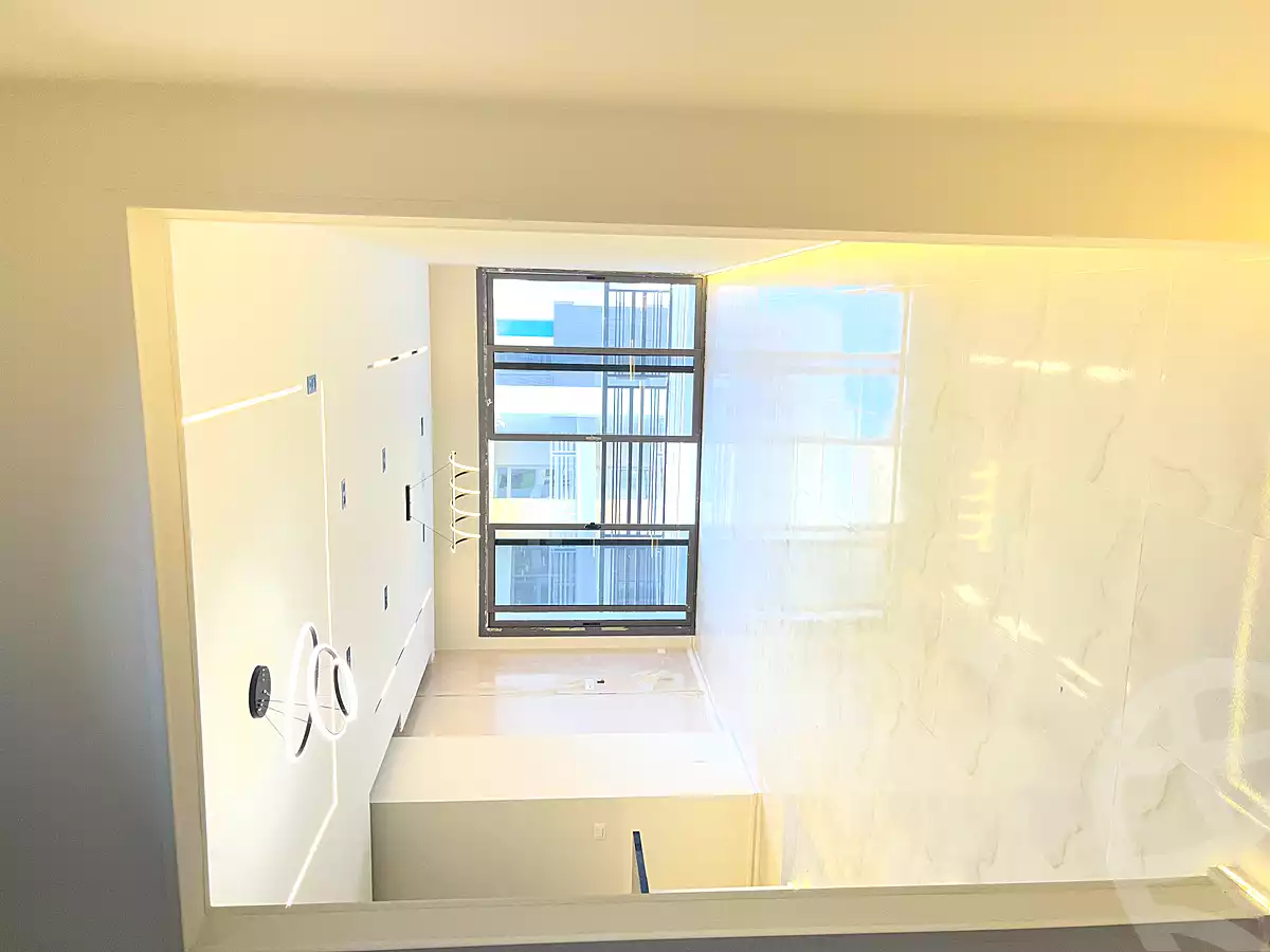 https://aqarmap.com.eg/ar/listing/6935500-for-rent-cairo-new-cairo-compounds-dh-ykwn-2-ryzydns-styl-hwm