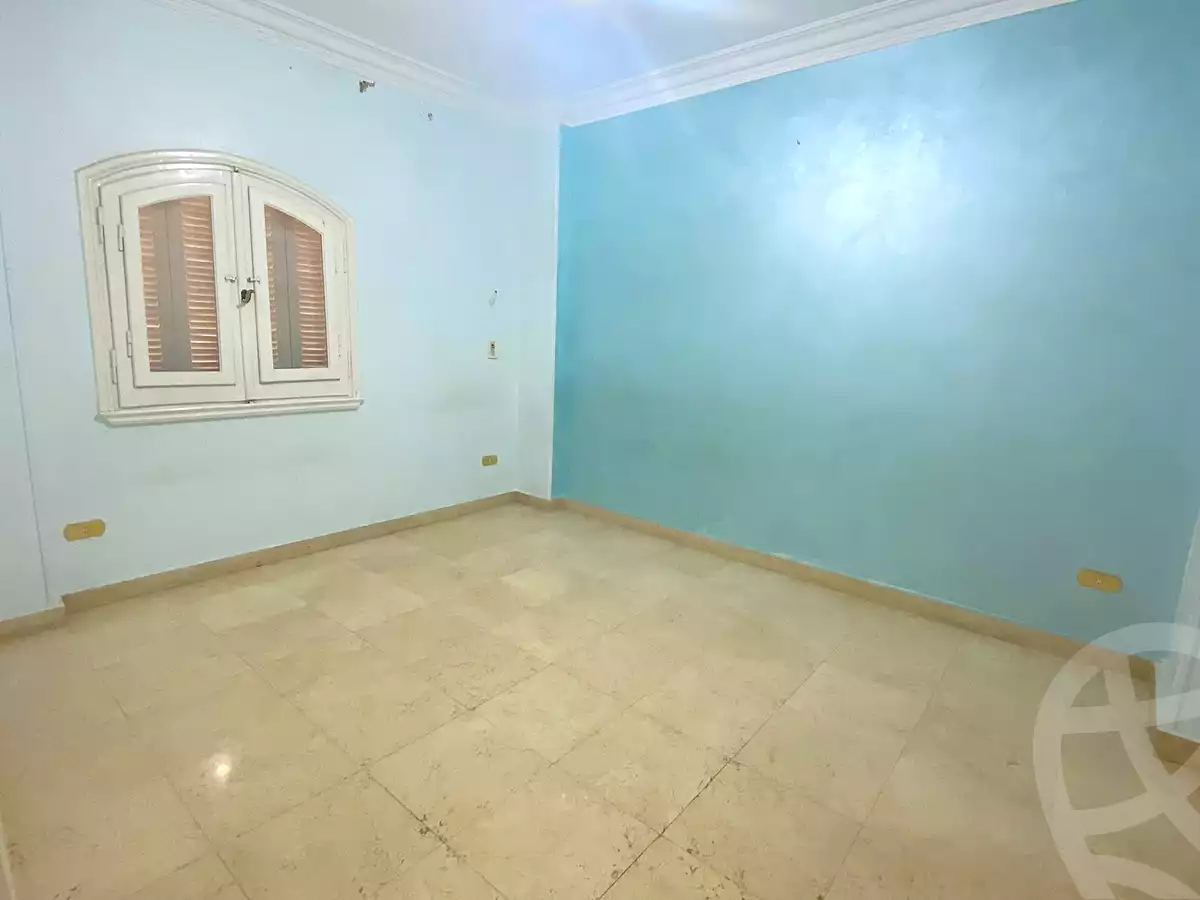 https://aqarmap.com.eg/ar/listing/7167818-for-sale-cairo-6th-of-october-el-ahyaa-neighborhood-2nd-divided-from-al-kafrawei-st