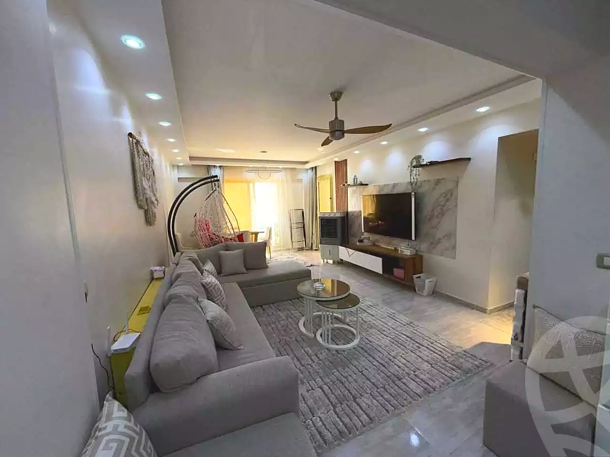 https://aqarmap.com.eg/ar/listing/7167901-for-rent-cairo-6th-of-october-compounds-jn-ktwbr
