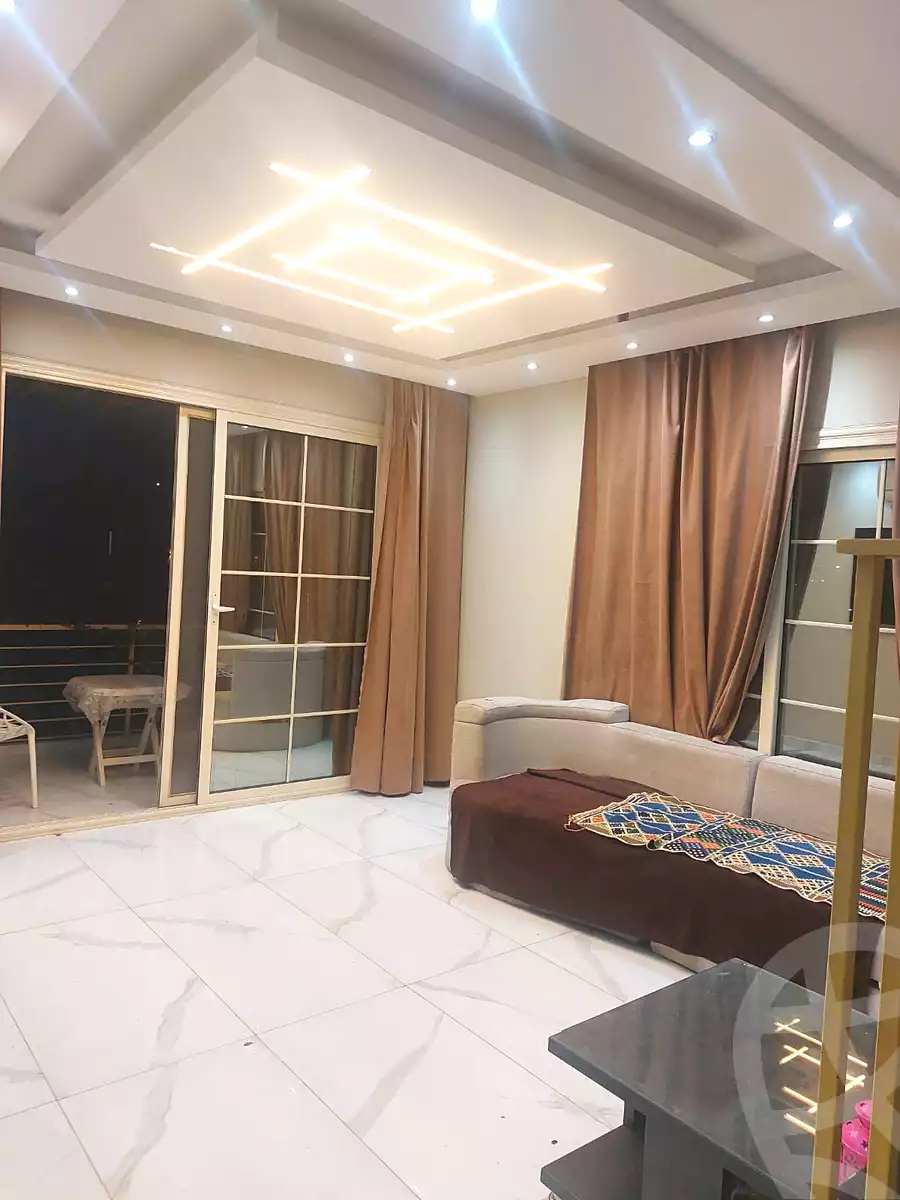 6 BR Villa in Ever, photo 6 of 12