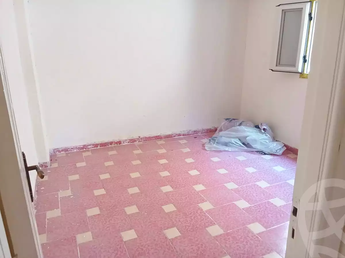 https://aqarmap.com.eg/ar/listing/7168018-for-sale-alexandria-al-agamy-bw-ywsf
