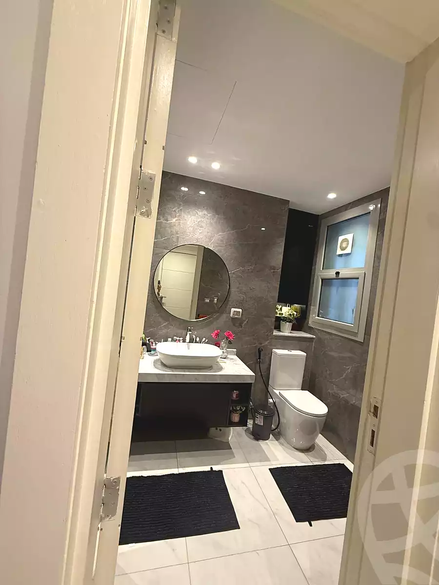 https://aqarmap.com.eg/ar/listing/7168038-for-sale-cairo-new-cairo-compounds-kmbwnd-fyldj-jyt-blm-hylz