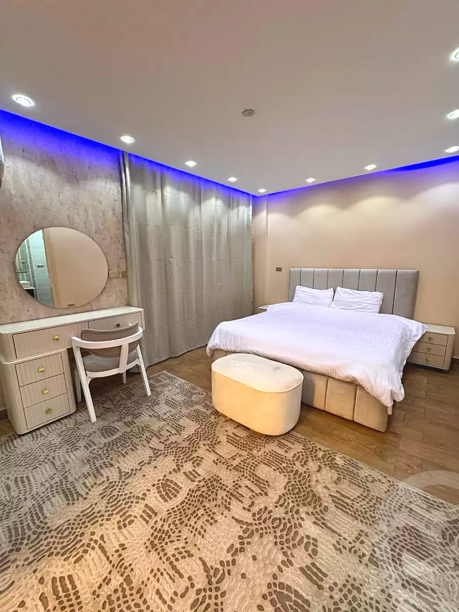 https://aqarmap.com.eg/ar/listing/7168155-for-rent-cairo-6th-of-october-compounds-jn-ktwbr