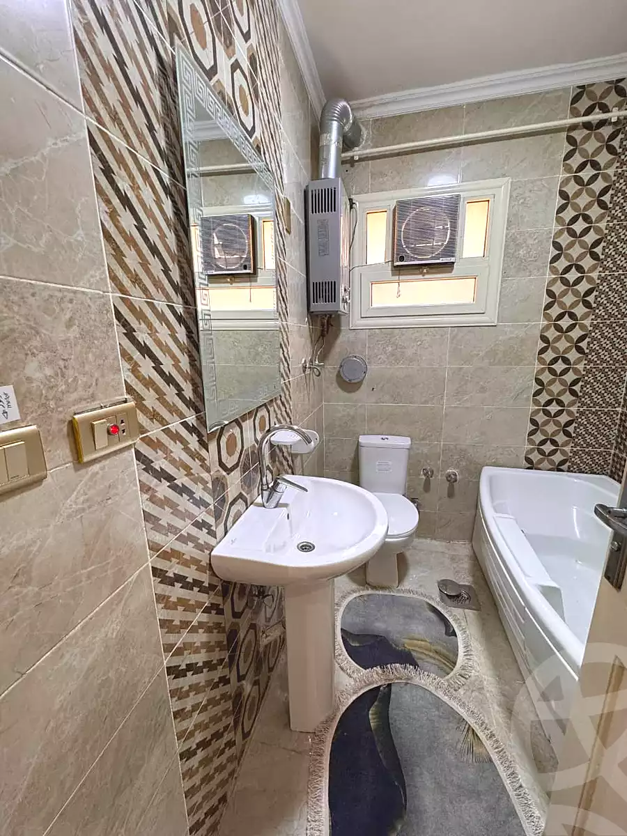 https://aqarmap.com.eg/ar/listing/7168155-for-rent-cairo-6th-of-october-compounds-jn-ktwbr