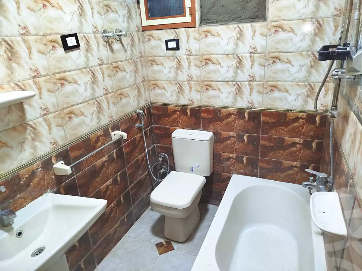 https://aqarmap.com.eg/en/listing/7168205-for-sale-alexandria-al-agamy-el-hanouvel