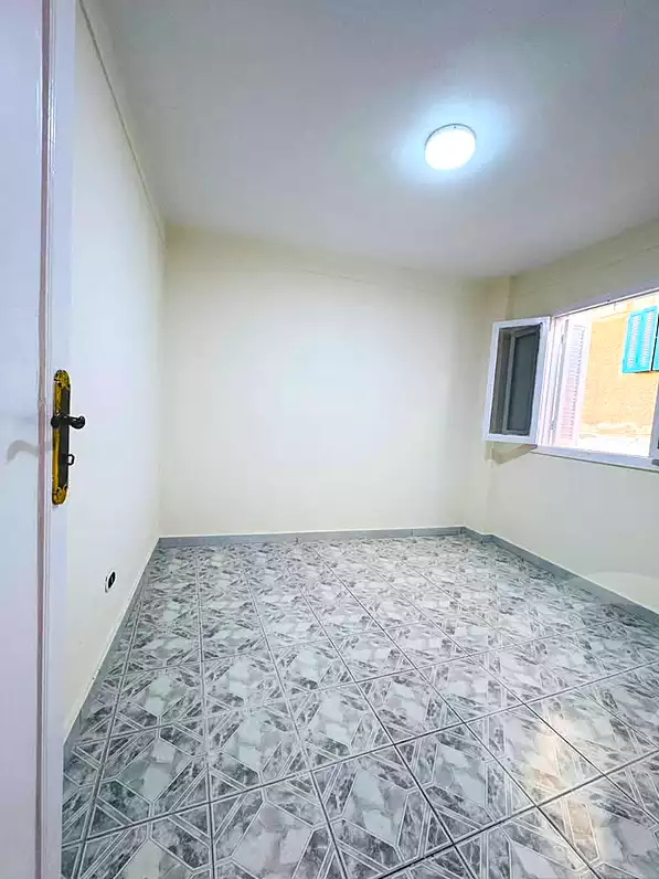 https://aqarmap.com.eg/ar/listing/7168375-for-sale-alexandria-al-agamy-shataa-el-nakheel