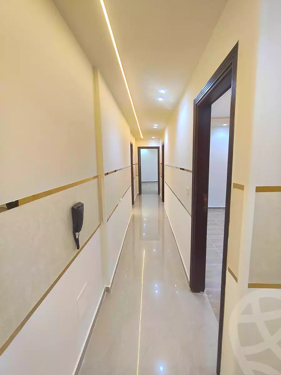 https://aqarmap.com.eg/ar/listing/7168608-for-sale-alexandria-tharwat