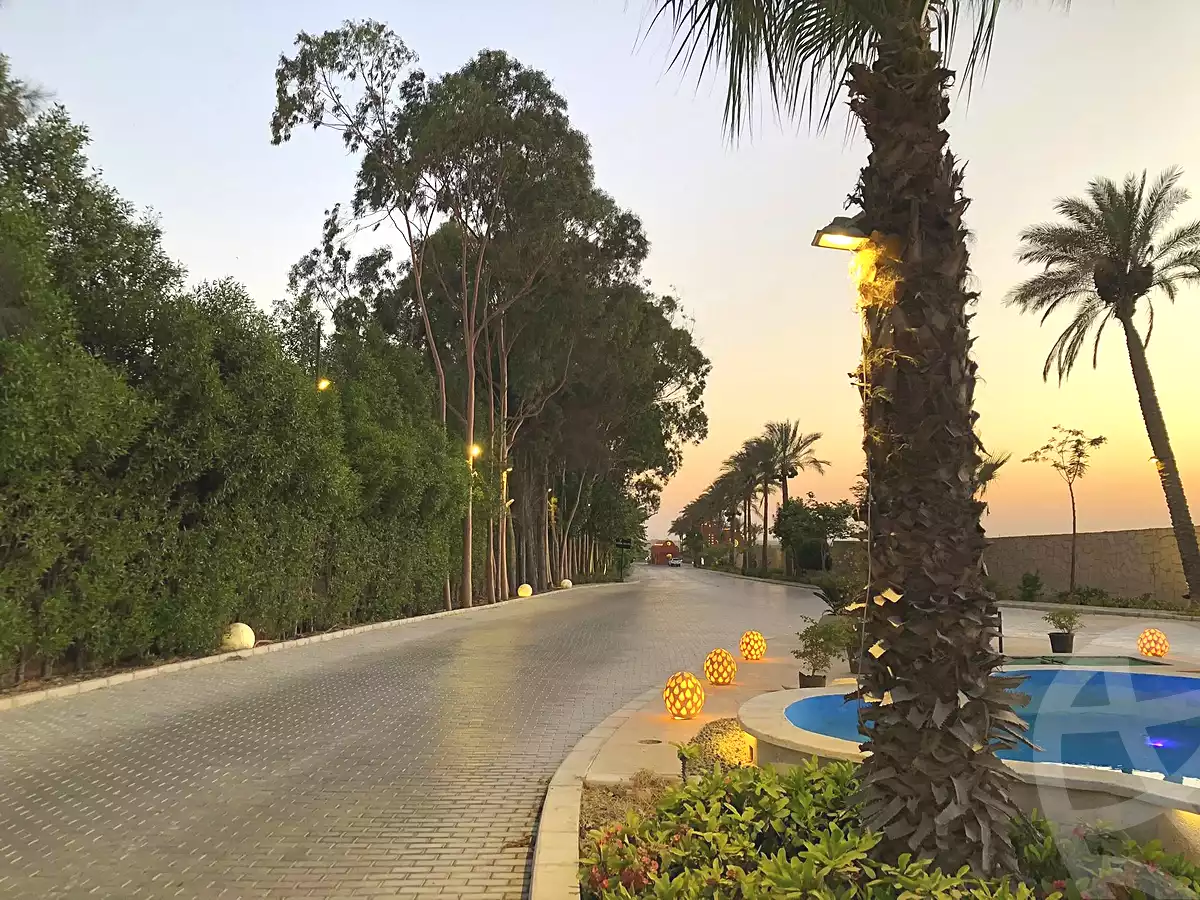 https://aqarmap.com.eg/ar/listing/7168666-for-sale-cairo-el-sheikh-zayed-city-lshykh-zyd-ljdyd-ofok-1