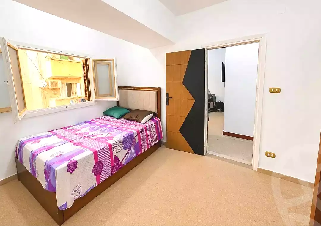 https://aqarmap.com.eg/en/listing/7168767-for-sale-alexandria-ganaklis