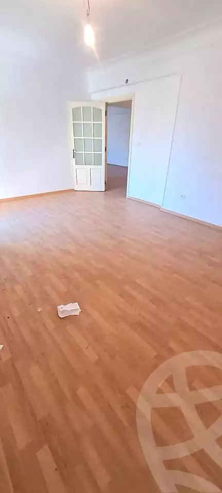 https://aqarmap.com.eg/en/listing/7168832-for-sale-alexandria-al-agamy-lbytsh-al-samalehy-1-st