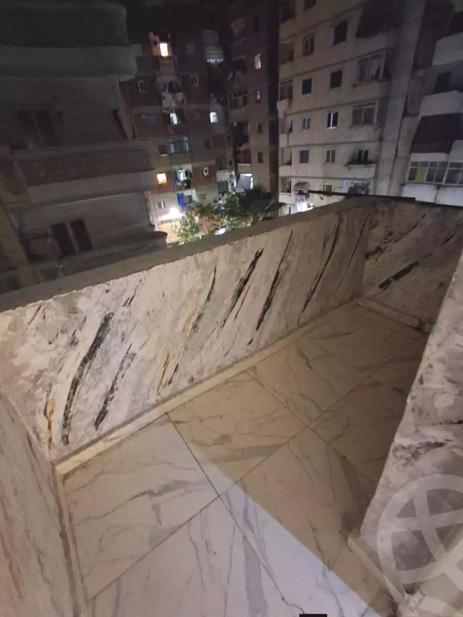 https://aqarmap.com.eg/ar/listing/7168881-for-rent-alexandria-bahray-el-anfoshy-sidi-kazman-st