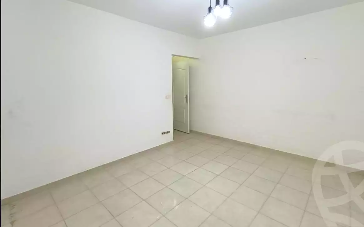 https://aqarmap.com.eg/en/listing/7169292-for-sale-alexandria-camp-cesar