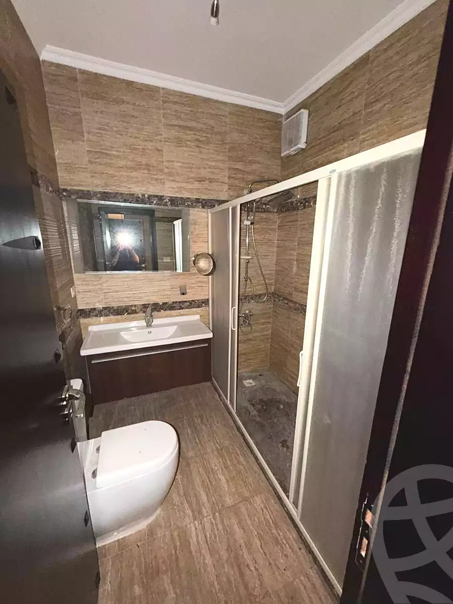 https://aqarmap.com.eg/en/listing/7169566-for-sale-cairo-new-cairo-compounds-kmbwnd-lnkhyl