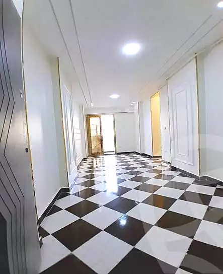 https://aqarmap.com.eg/ar/listing/7170087-for-sale-alexandria-sydy-bshr-sydy-bshr-bhry-shr-mhmwd-l-yswy