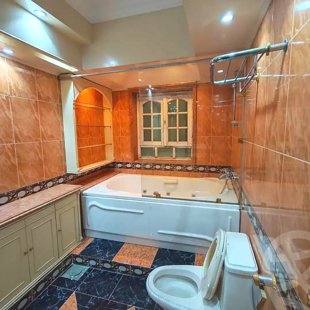 https://aqarmap.com.eg/ar/listing/7170213-for-sale-cairo-dokki-kwrnysh-lnyl