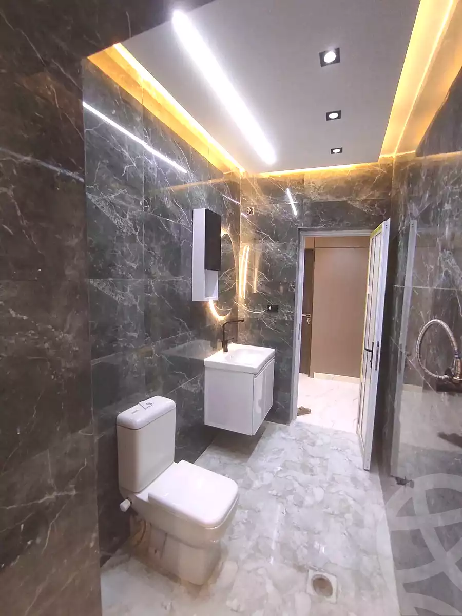 https://aqarmap.com.eg/ar/listing/7170979-for-sale-alexandria-al-agamy-lbytsh-shahr-al-assal-st