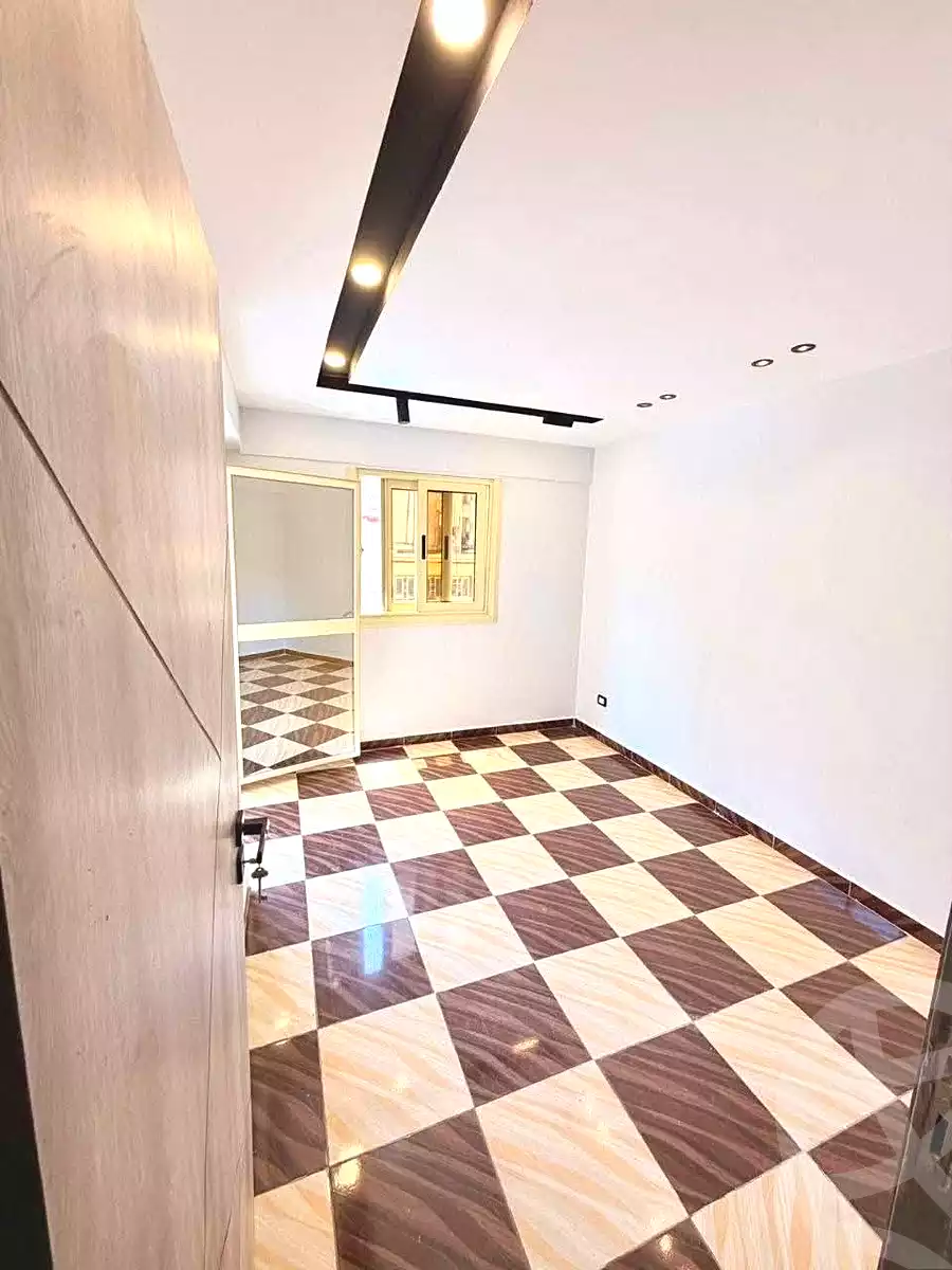https://aqarmap.com.eg/en/listing/7171068-for-sale-alexandria-sydy-bshr-sydy-bshr-bhry-shr-khld-bn-lwlyd