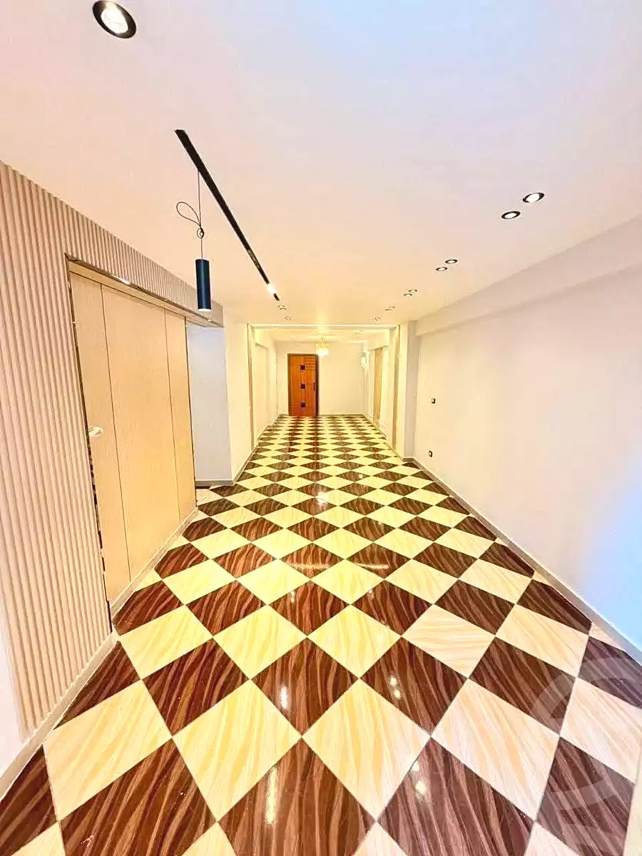 https://aqarmap.com.eg/en/listing/7171068-for-sale-alexandria-sydy-bshr-sydy-bshr-bhry-shr-khld-bn-lwlyd