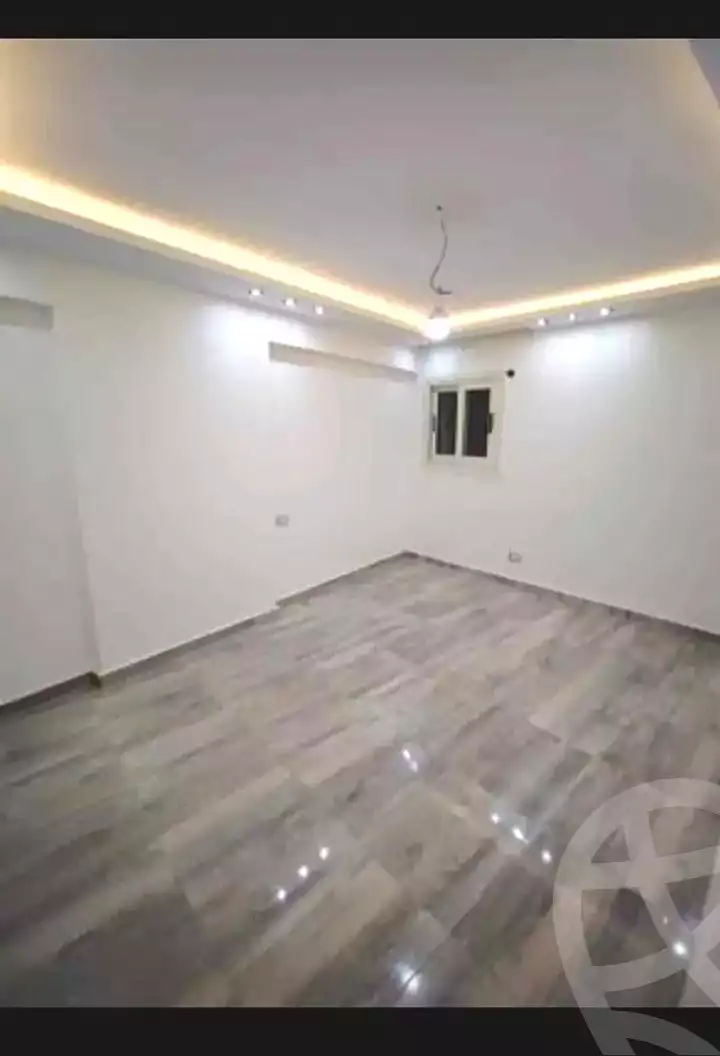 https://aqarmap.com.eg/ar/listing/7171074-for-sale-alexandria-miami-mahmoud-el-isawy-st