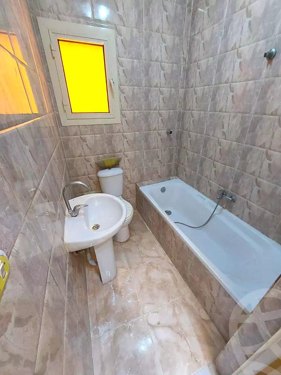 https://aqarmap.com.eg/en/listing/7171096-for-sale-alexandria-bahray-el-anfoshy-saqr-basha-st
