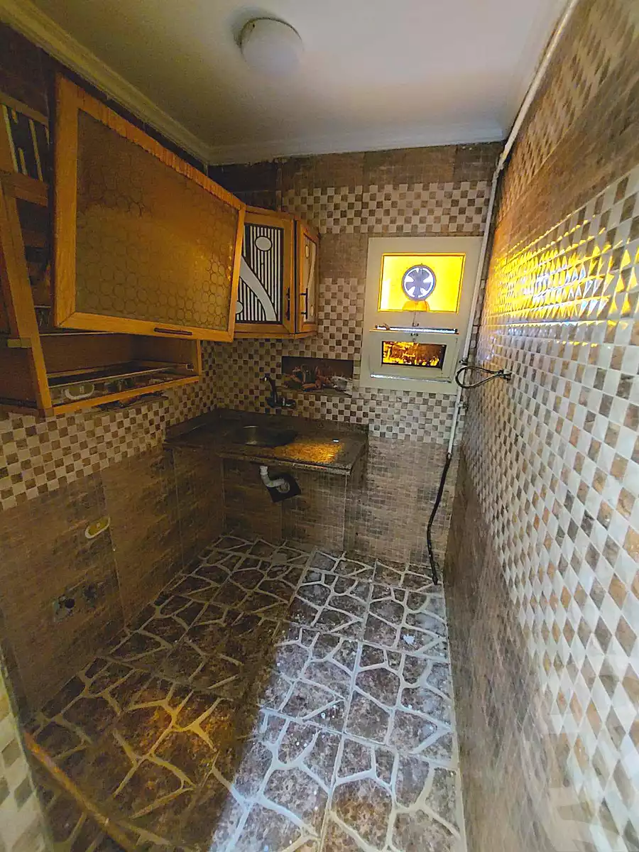 https://aqarmap.com.eg/en/listing/7171096-for-sale-alexandria-bahray-el-anfoshy-saqr-basha-st