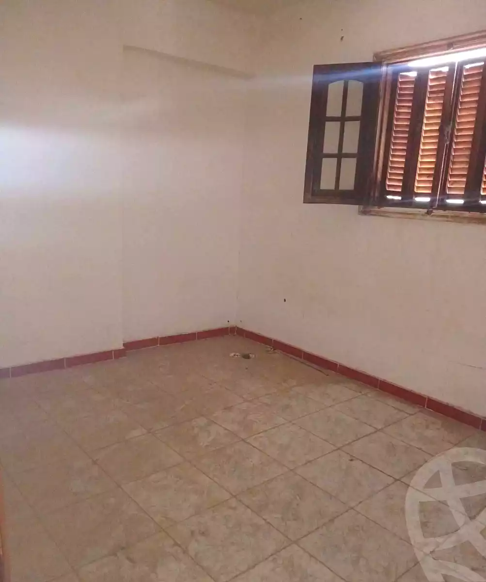 https://aqarmap.com.eg/ar/listing/7171583-for-sale-alexandria-sydy-bshr-shr-mlk-hfny