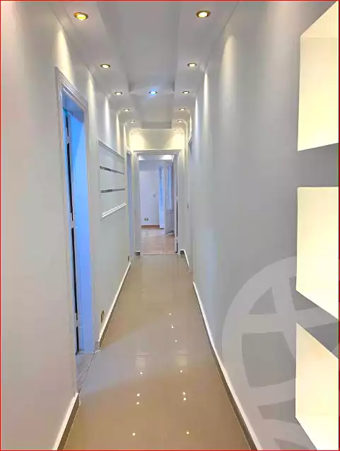 https://aqarmap.com.eg/ar/listing/7172129-for-sale-alexandria-sydy-bshr-sydy-bshr-bhry-shr-mhmwd-l-yswy