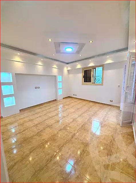 https://aqarmap.com.eg/ar/listing/7172129-for-sale-alexandria-sydy-bshr-sydy-bshr-bhry-shr-mhmwd-l-yswy