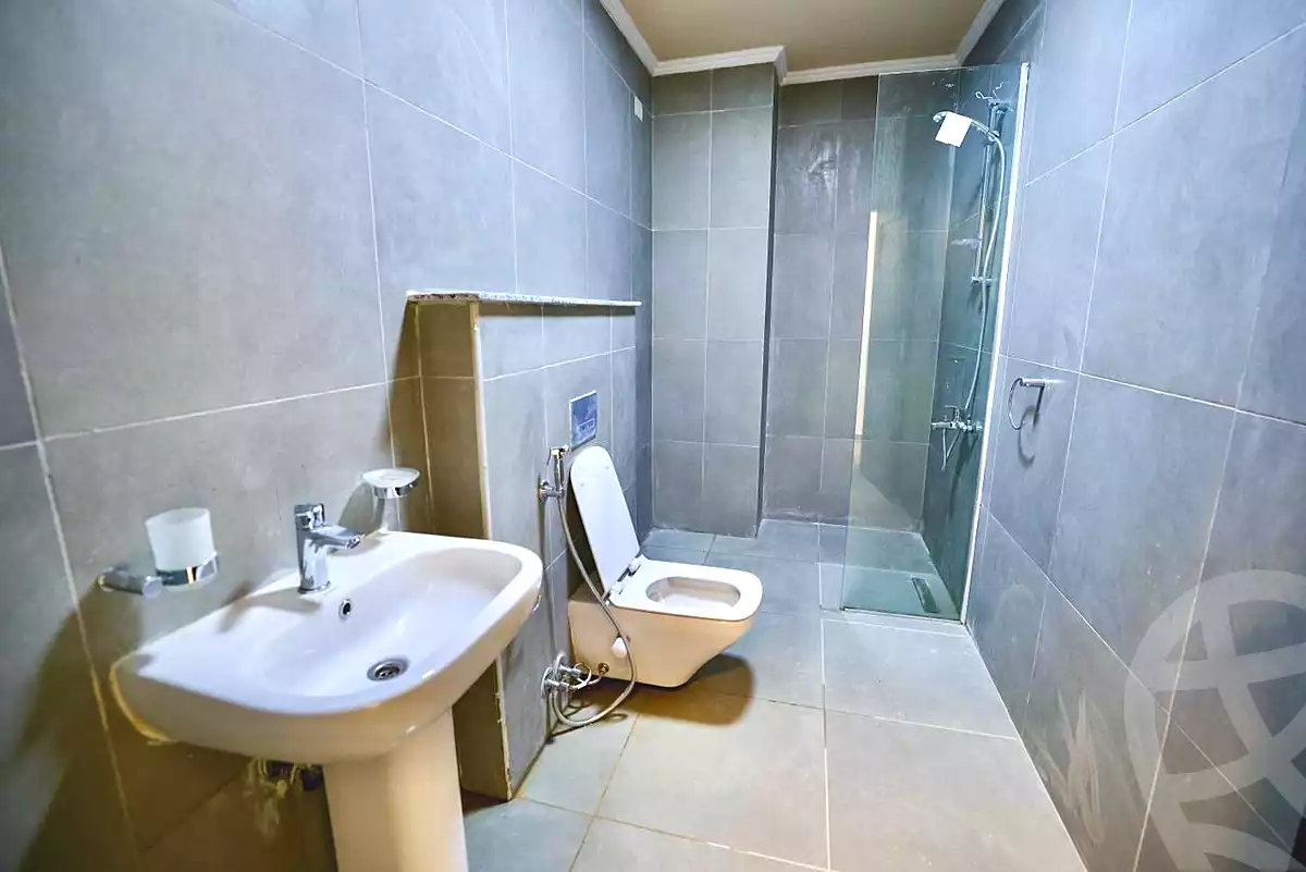 https://aqarmap.com.eg/ar/listing/7172434-for-sale-north-coast-resorts-direction-white-arabella