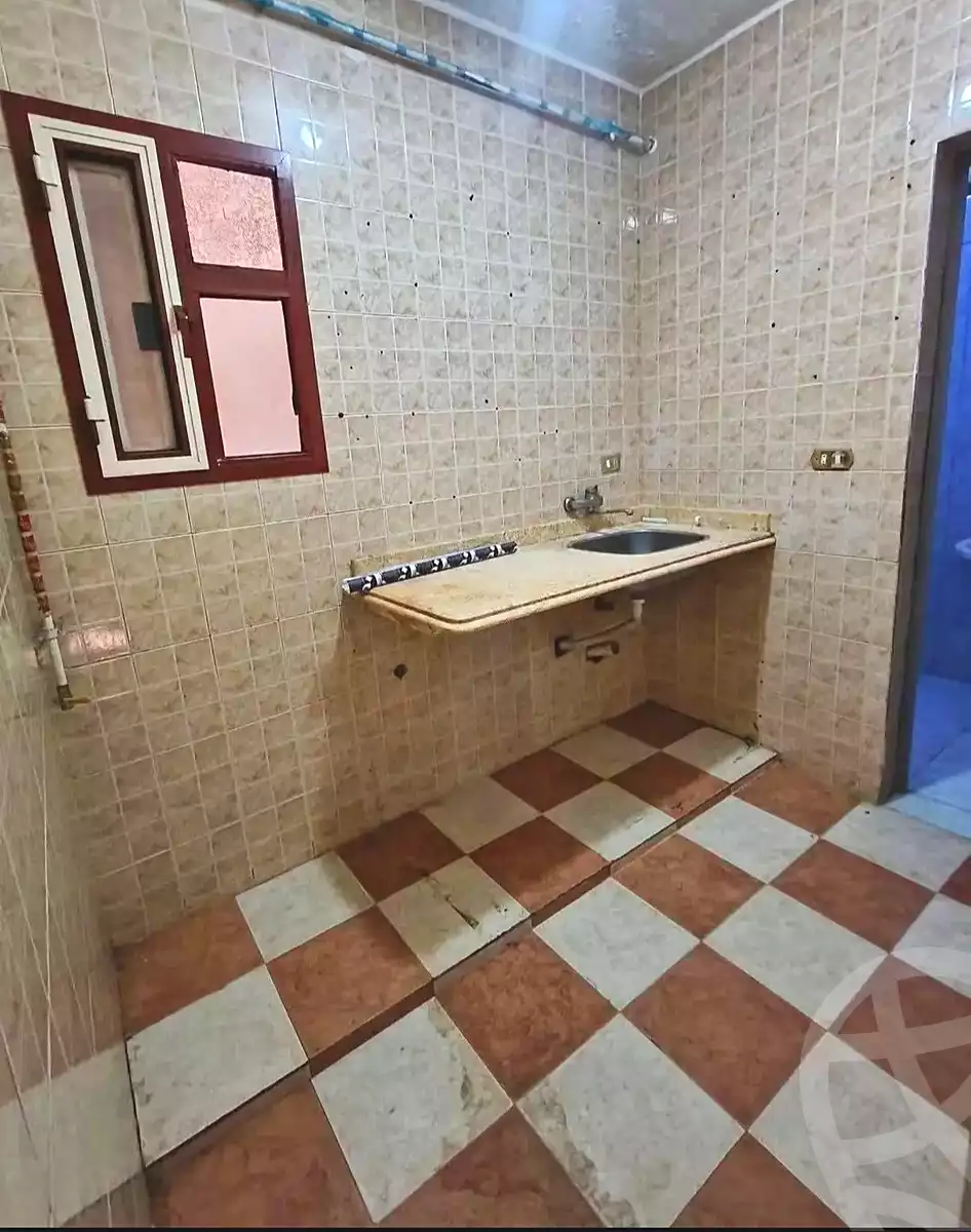 https://aqarmap.com.eg/en/listing/7172684-for-sale-alexandria-lsywf-el-falki