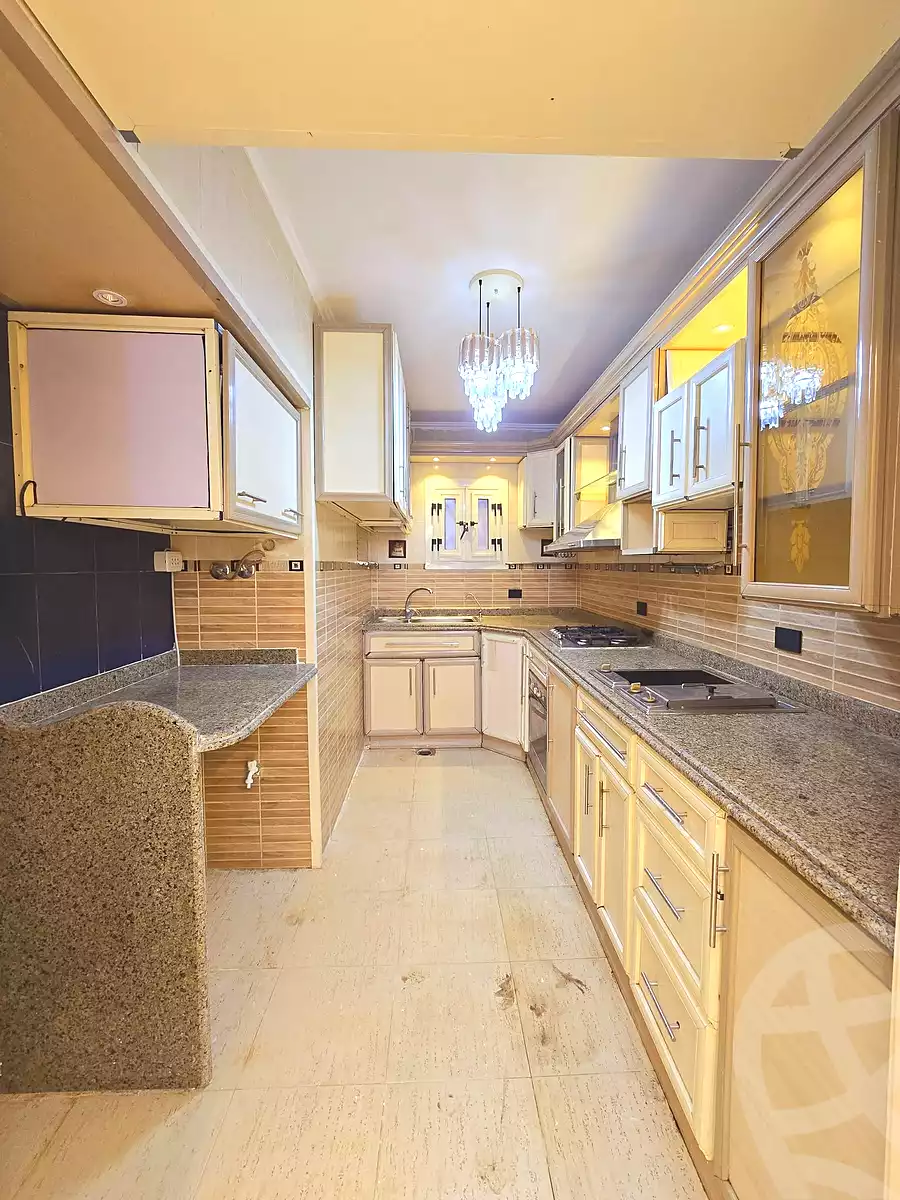 https://aqarmap.com.eg/en/listing/7173066-for-sale-alexandria-al-agamy-shataa-el-nakheel-street-23
